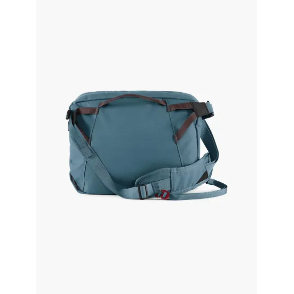 Gaut Messenger Bag